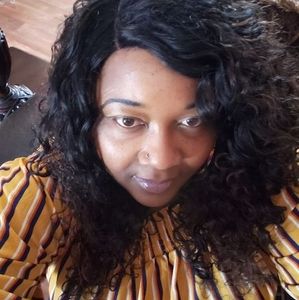 Meet your Posher, Nikki